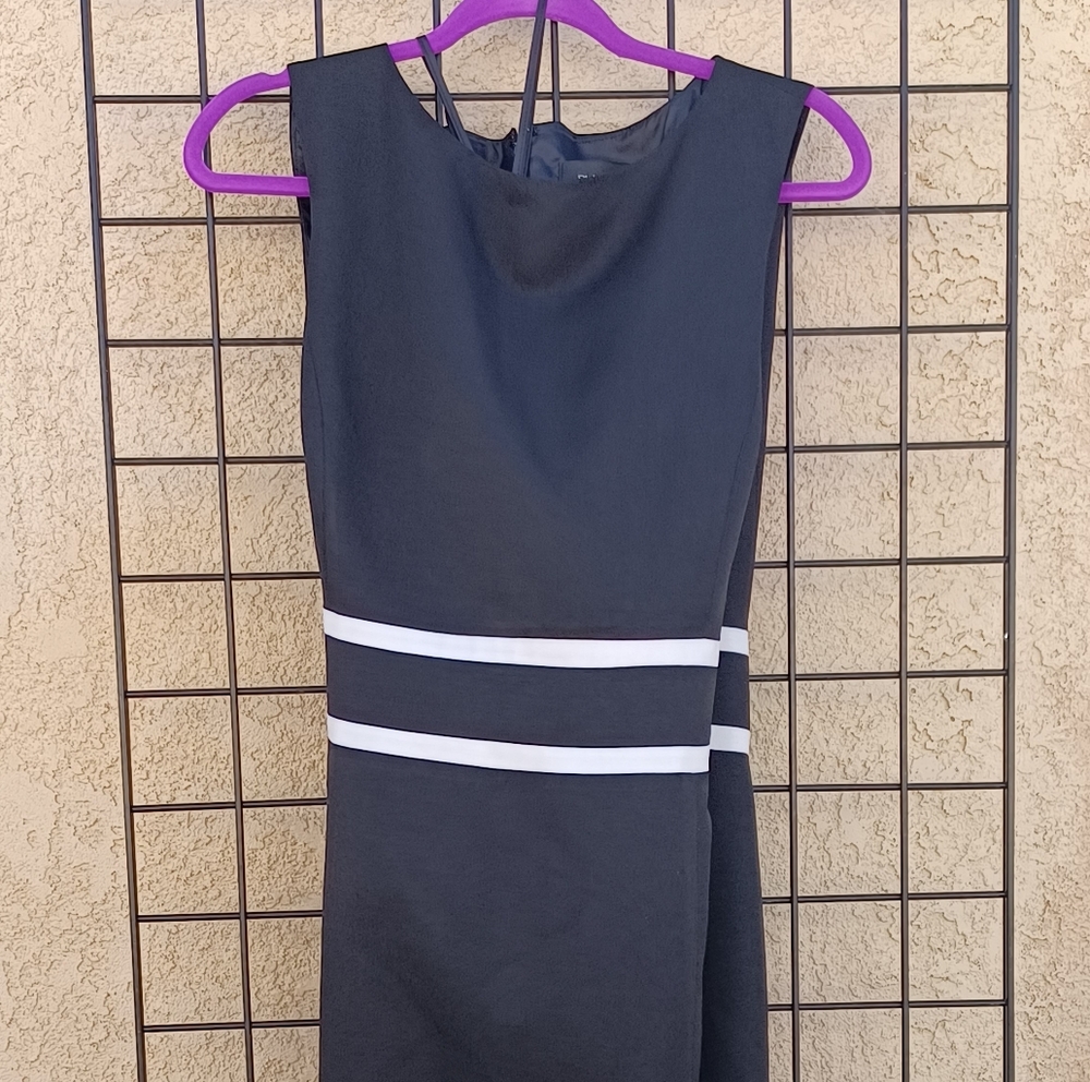 Black Label by Evan Picone Size 18 Black with White Stripes Casual Formal Busine